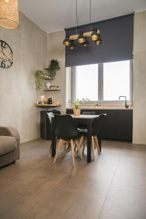 Suite 18 Luxury Apartments Бари Экстерьер фото