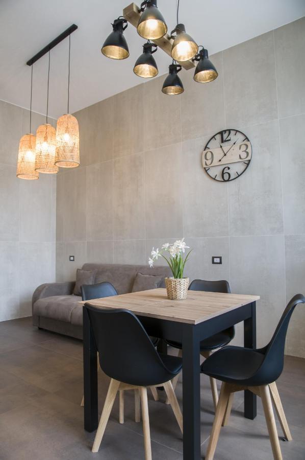 Suite 18 Luxury Apartments Бари Экстерьер фото
